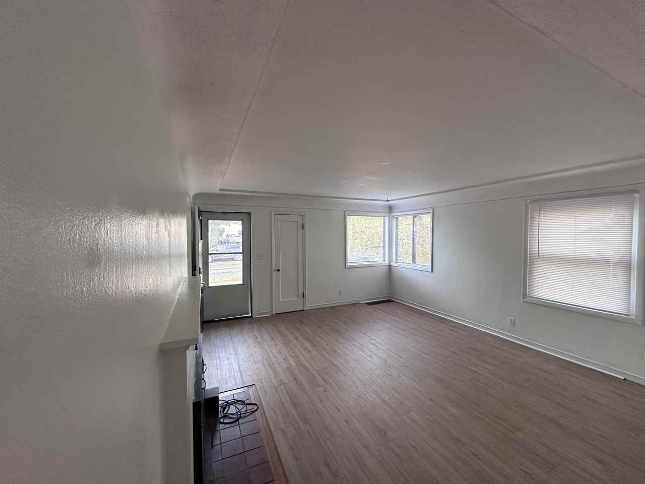 2405 E Evergreen Blvd #NA - Photo 6 of 13