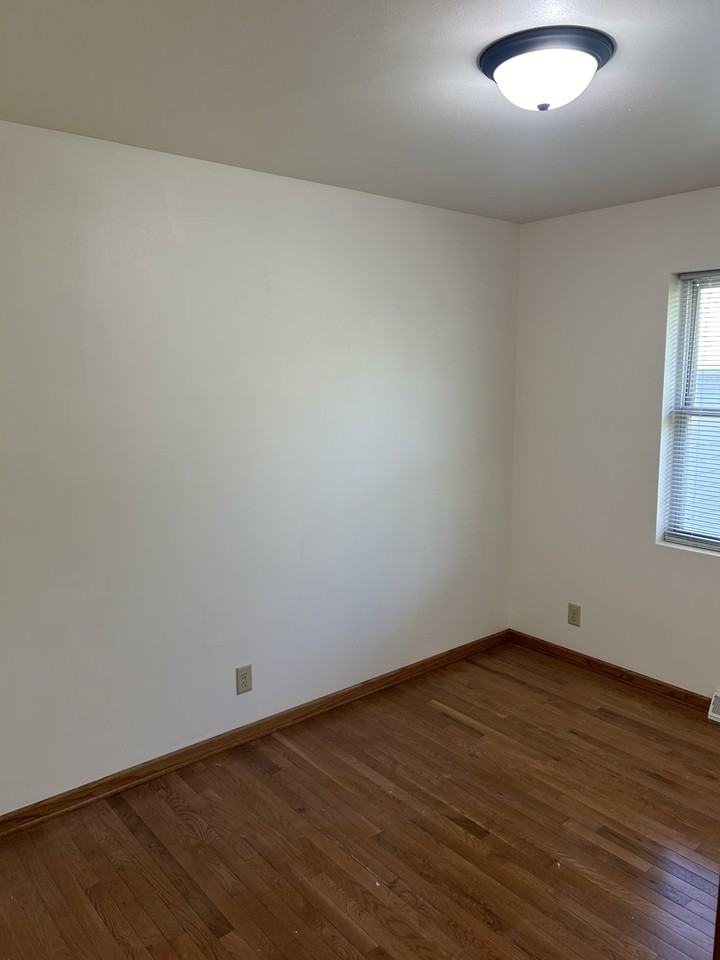 2624 S Fulton St - Photo 3 of 18