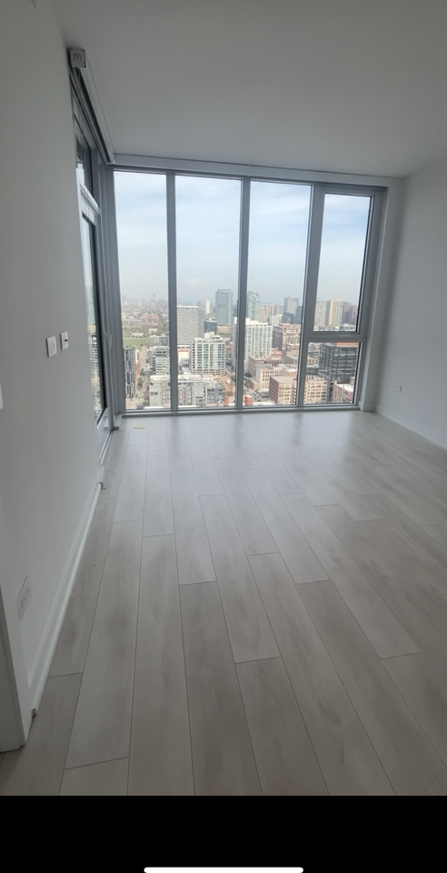 301 W Grand Ave #3403 - Photo 3 of 11