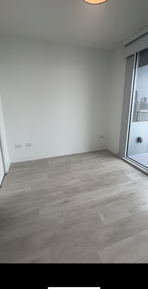 301 W Grand Ave #3403 - Photo 6 of 11