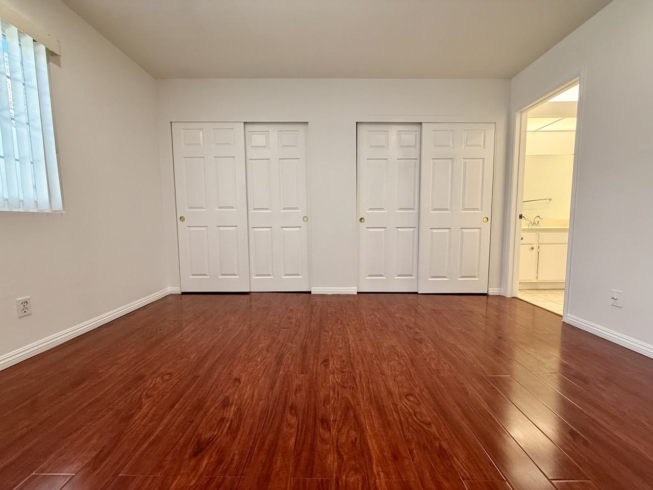 449 N Catalina Ave #210 - Photo 4 of 25