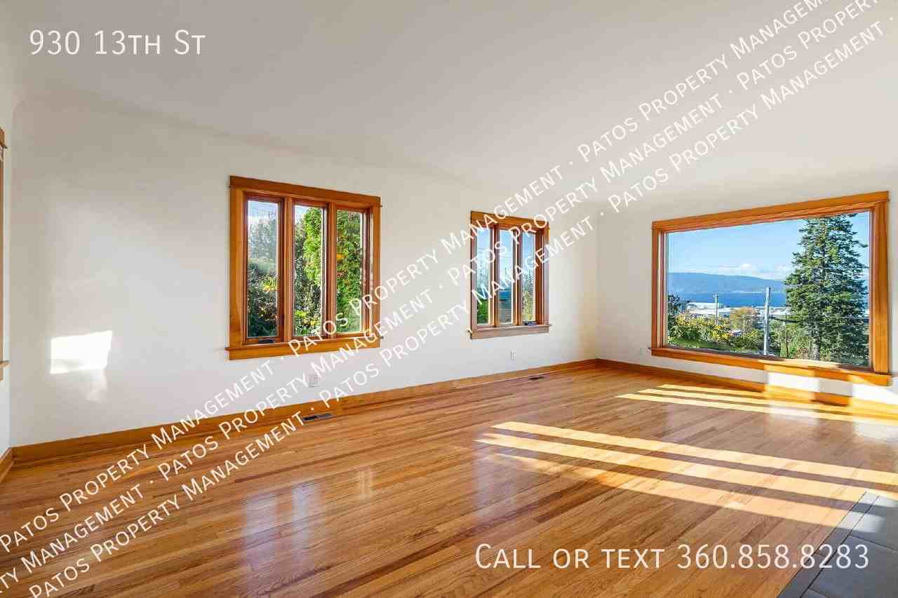 930 13th St - Photo 5 of 50