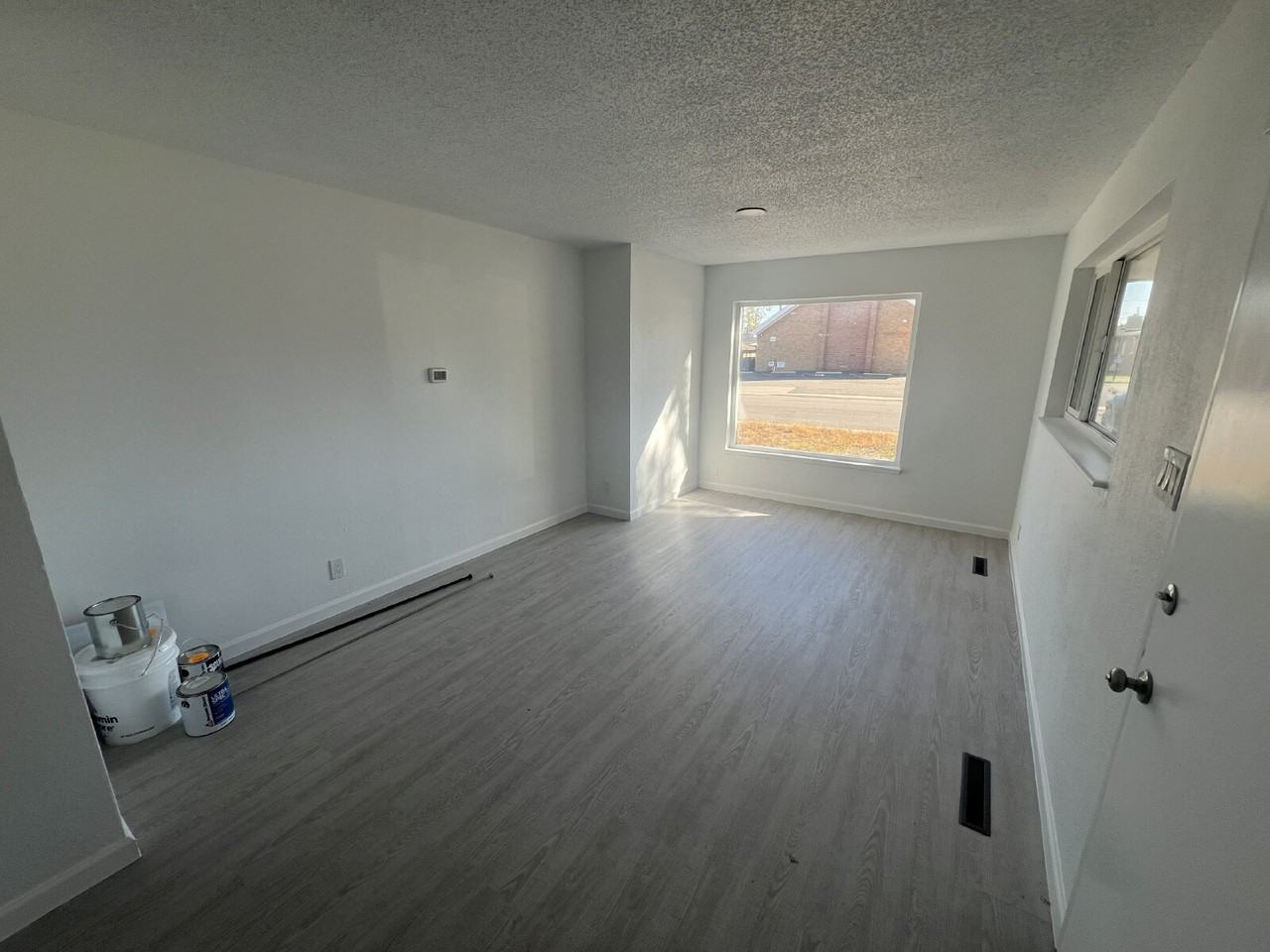 3525 Forest St - Photo 2 of 39