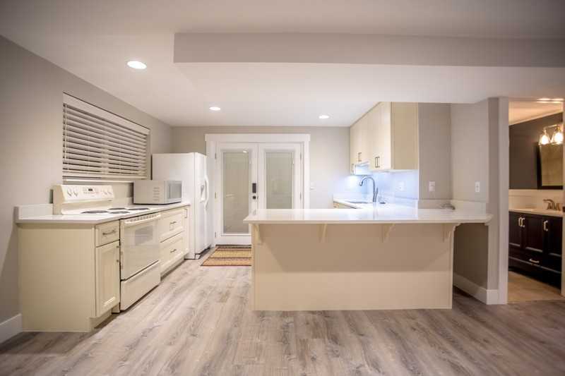 931 Green Oaks Dr #1 - Photo 5 of 20