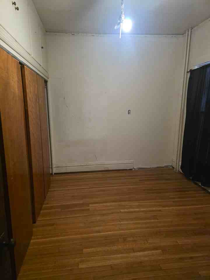 1173 Sw Fillmore St #1 - Photo 7 of 8