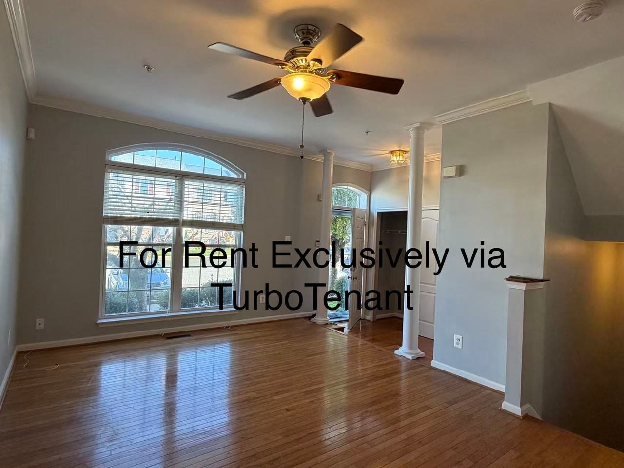 557 Kirkcaldy Way #1 - Photo 3 of 20