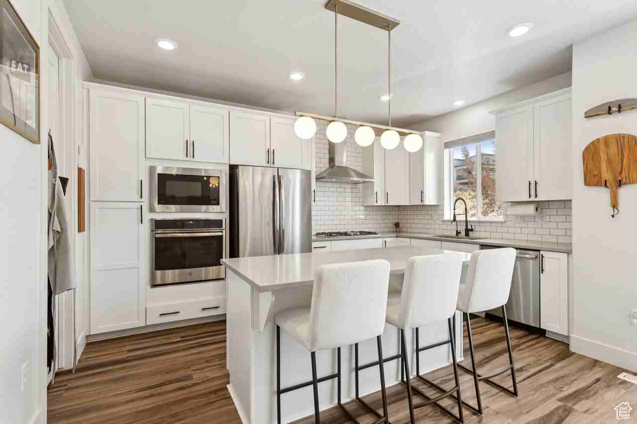 326 Bella Vida Dr - Photo 2 of 20