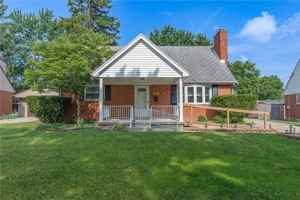 featured image of 2313 Hazel Ave