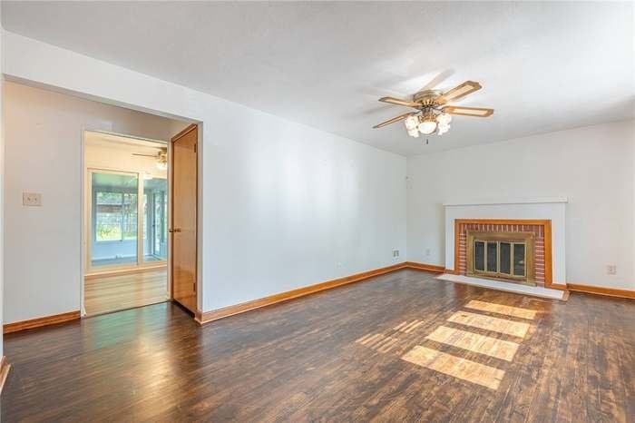 2313 Hazel Ave - Photo 3 of 20