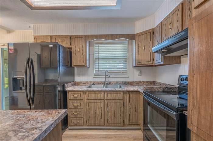 2313 Hazel Ave - Photo 6 of 20