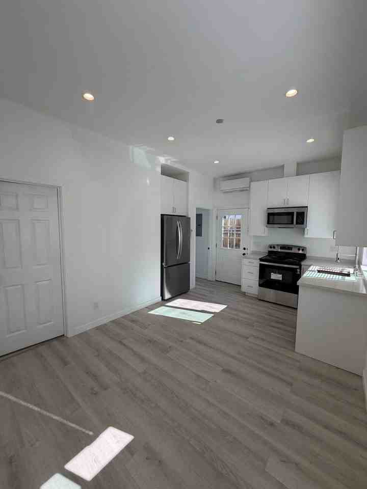 5901 Texhoma Ave - Photo 2 of 9