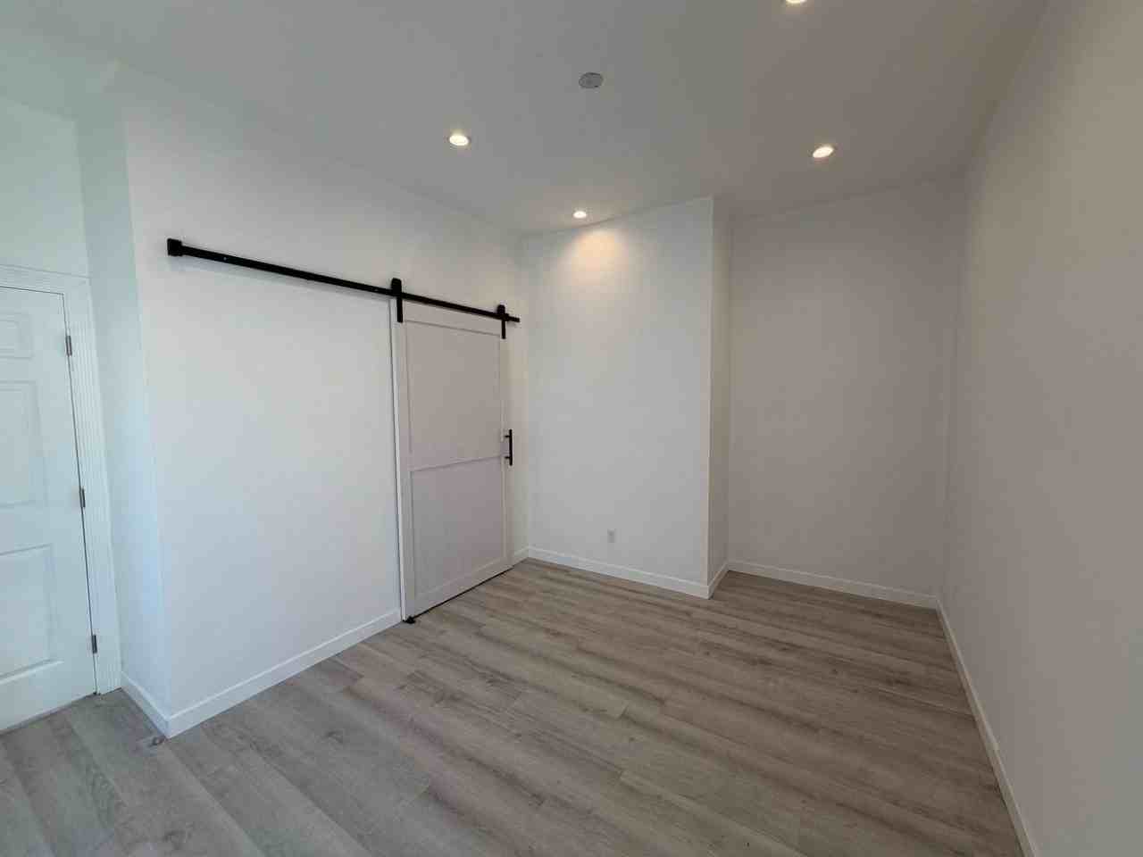 5901 Texhoma Ave - Photo 5 of 9