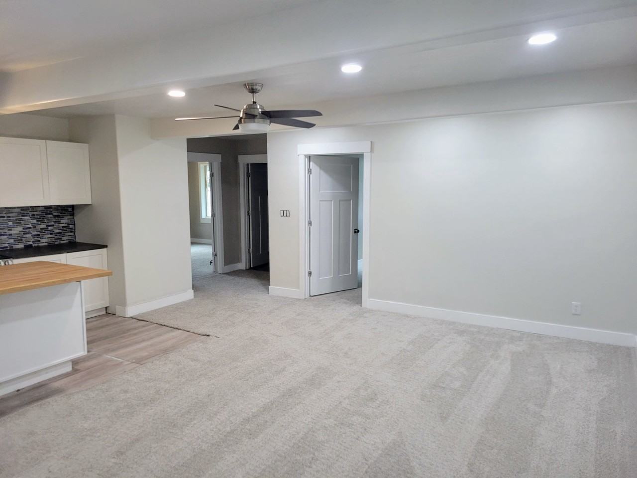 14986S Seven - Photo 3 of 18