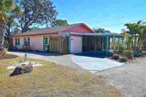 featured image of 7037 Duke St