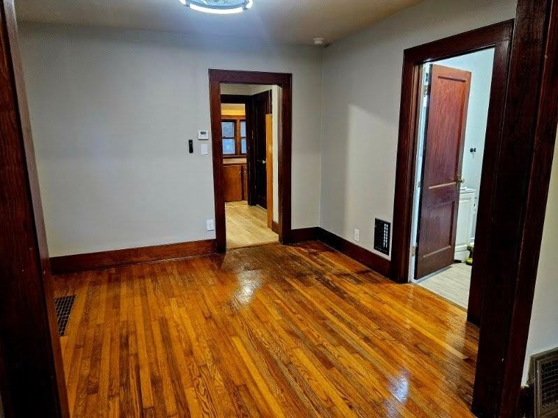 325 N Collingwood Ave - Photo 4 of 23