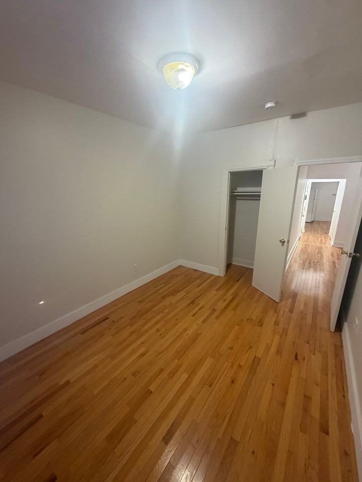 1006 Bergen St #B - Photo 6 of 8