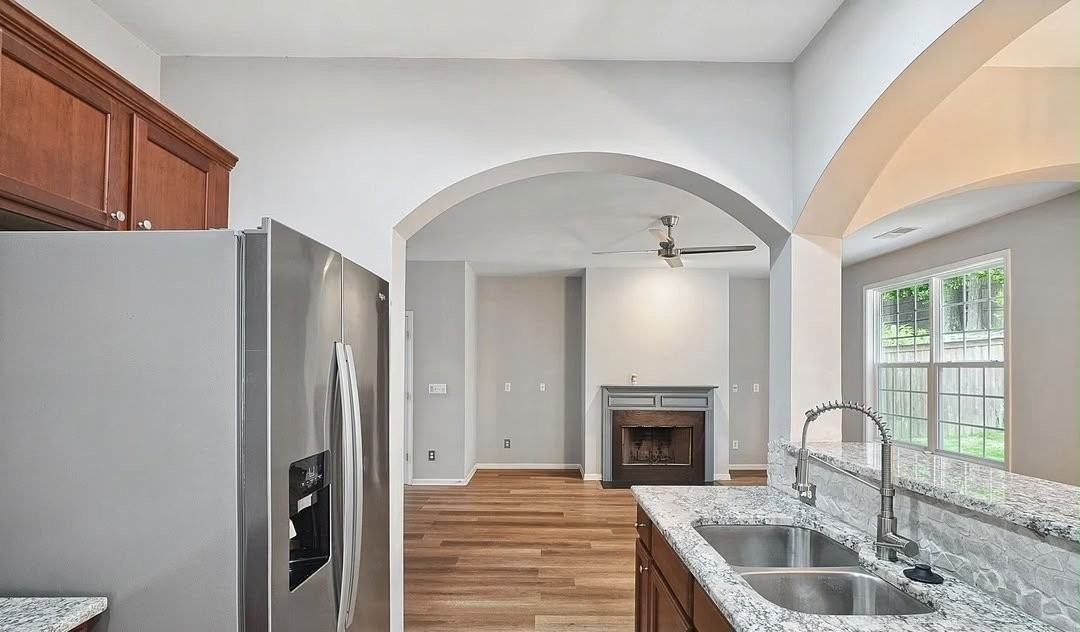 5629 Chatham Cir - Photo 6 of 9