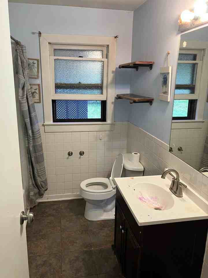 316 Warren St - Photo 5 of 11