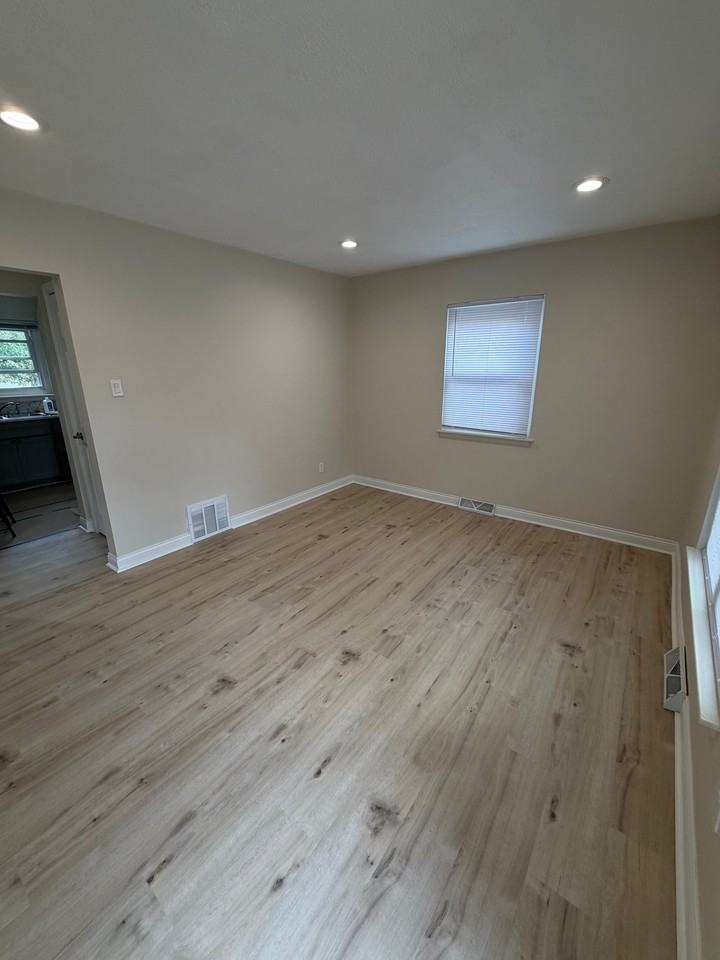 5405 Birch Ave - Photo 3 of 23