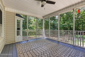featured image of 414 Summerlea Dr