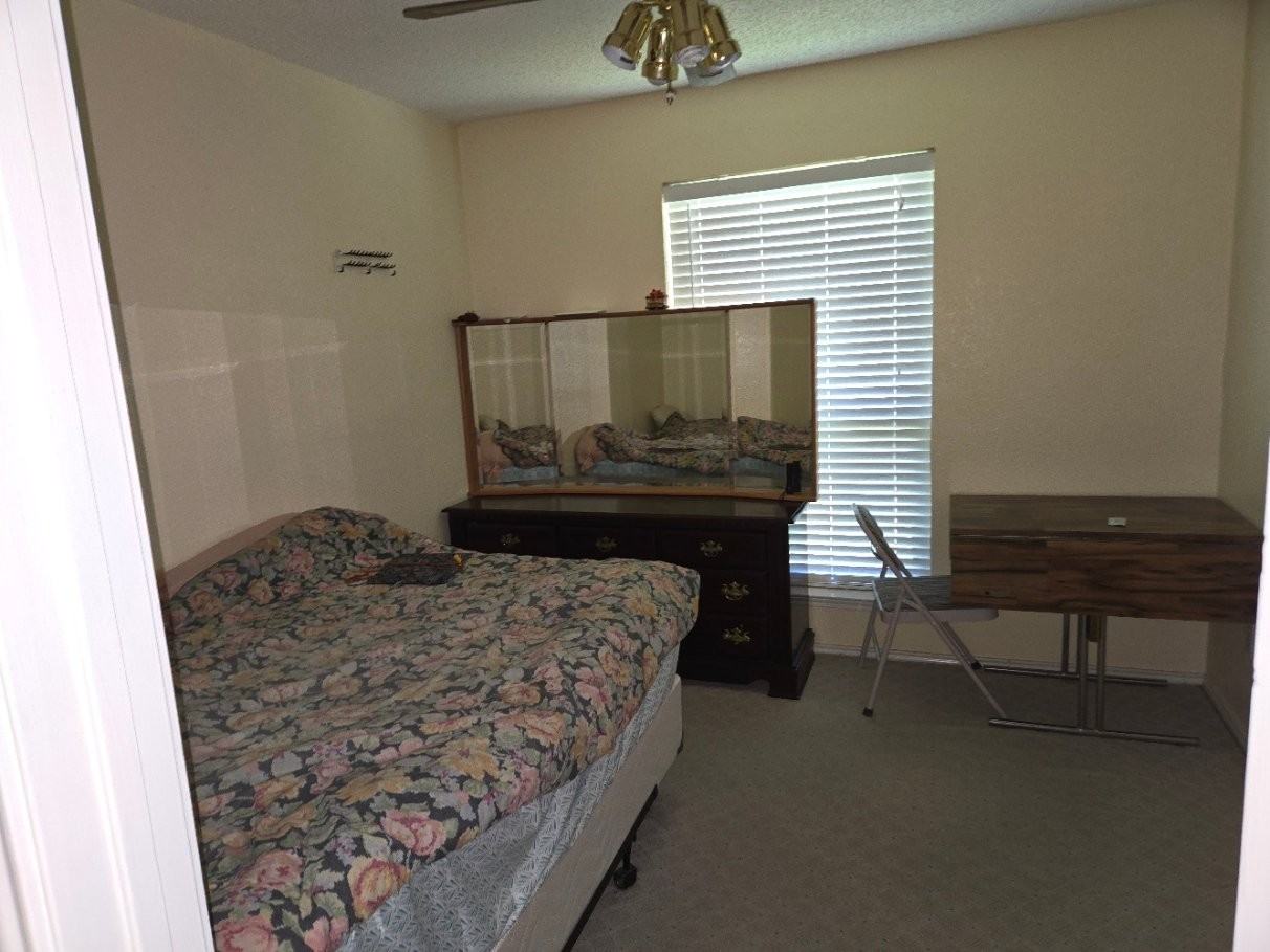 1000 Fairlawn St - Photo 2 of 17