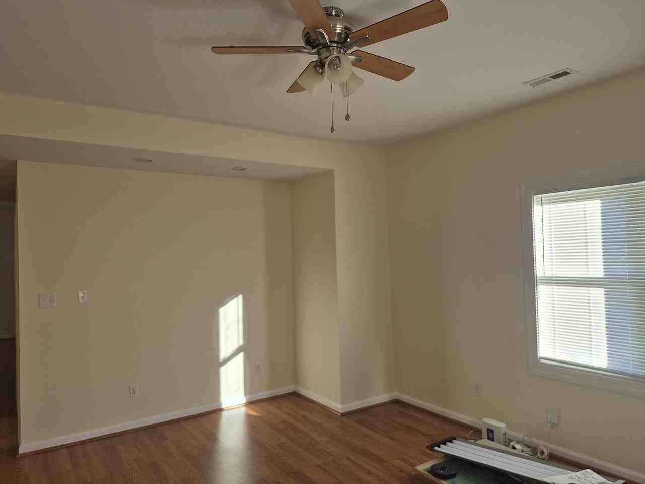 2506 Yanceyville St - Photo 3 of 9