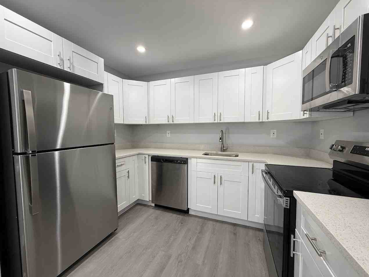 643 Kissimmee Street - Photo 4 of 7