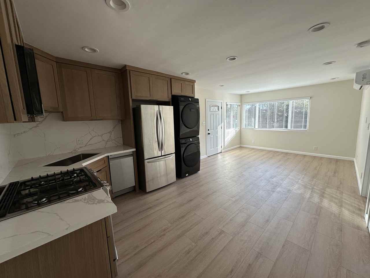 6003 Cahuenga Blvd #D - Photo 2 of 20