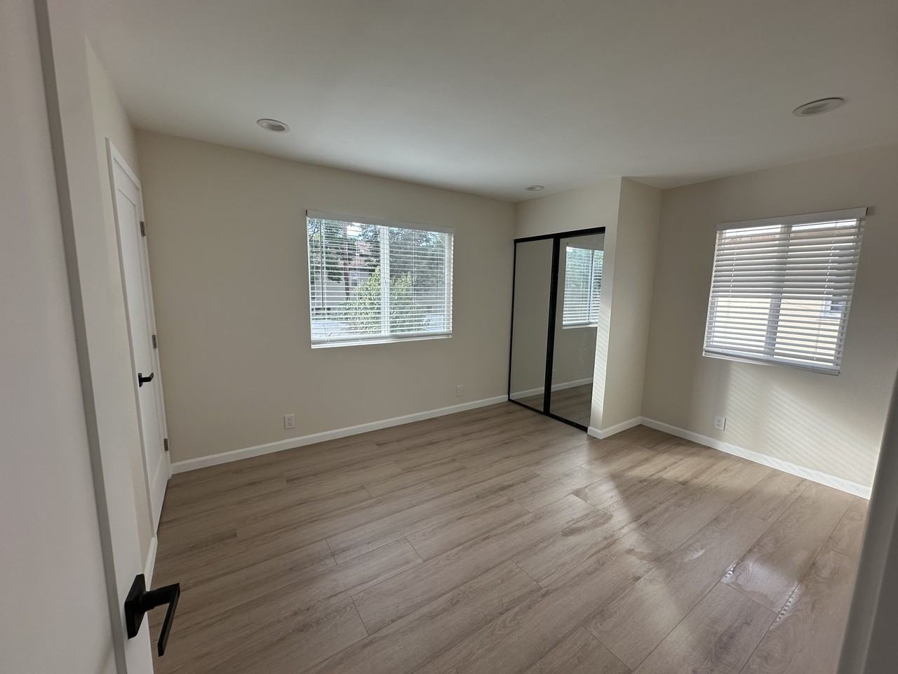 6003 Cahuenga Blvd #D - Photo 5 of 20