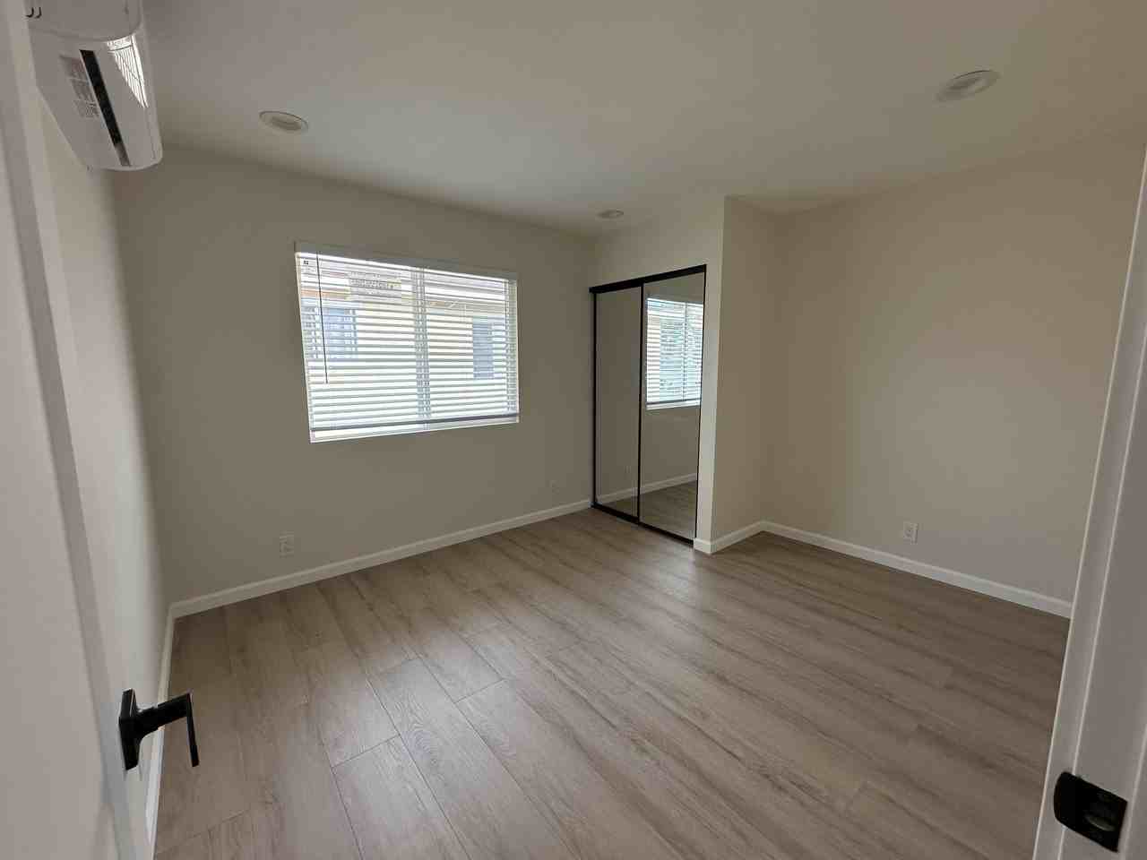 6003 Cahuenga Blvd #D - Photo 6 of 20