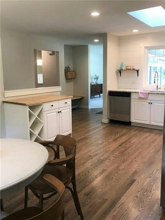2921 La Salle Street - Photo 4 of 21
