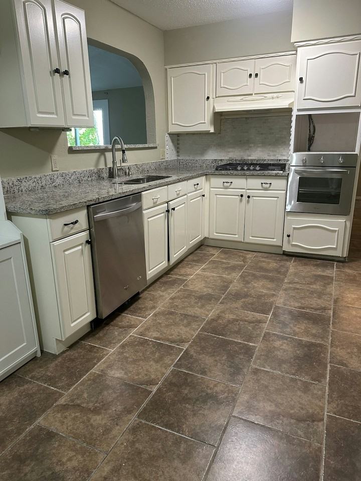 3004 Sun Valley Street - Photo 5 of 10