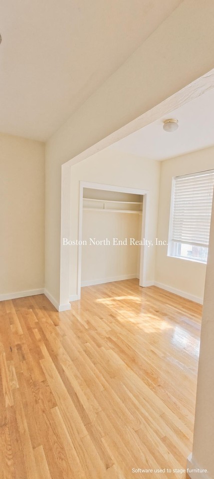 92 N Margin St - Photo 4 of 10