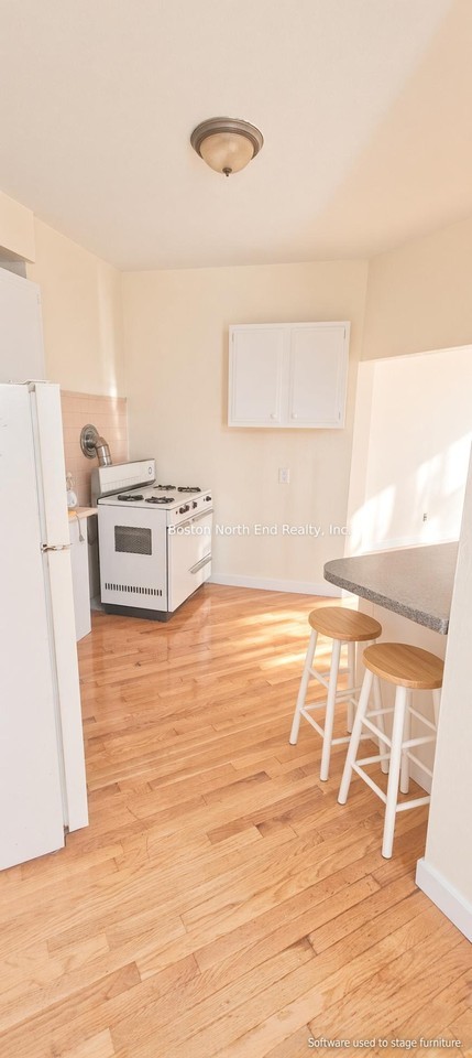 92 N Margin St - Photo 7 of 10