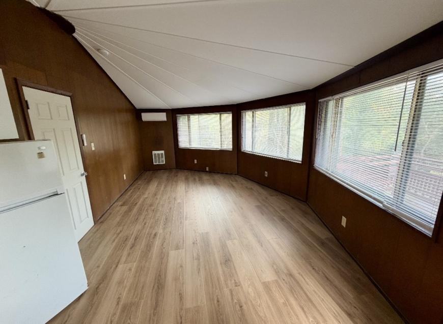 31 Aurora Dr - Photo 2 of 5