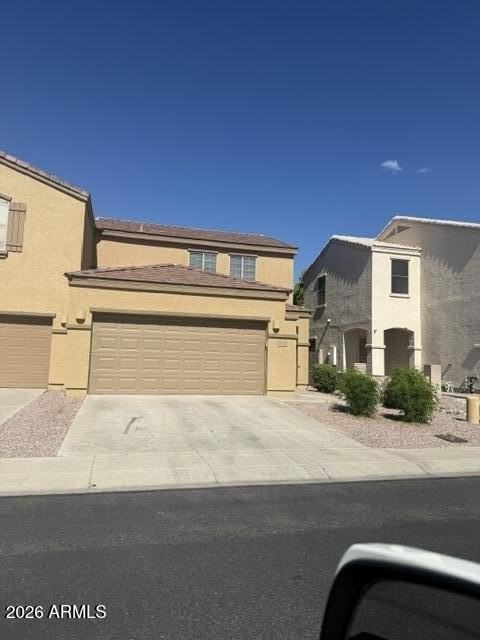 7034 W Mercer Ln - Photo 2 of 24
