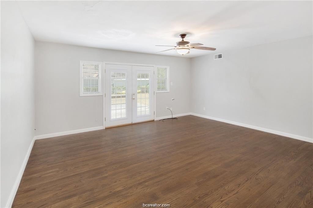 728 Mary Lake Dr - Photo 5 of 24