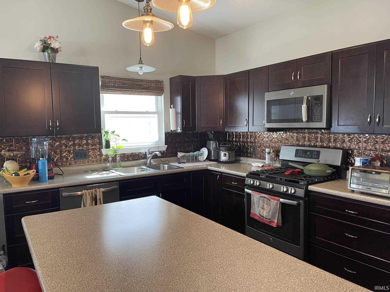 5728 W Daffodil Ct - Photo 4 of 24