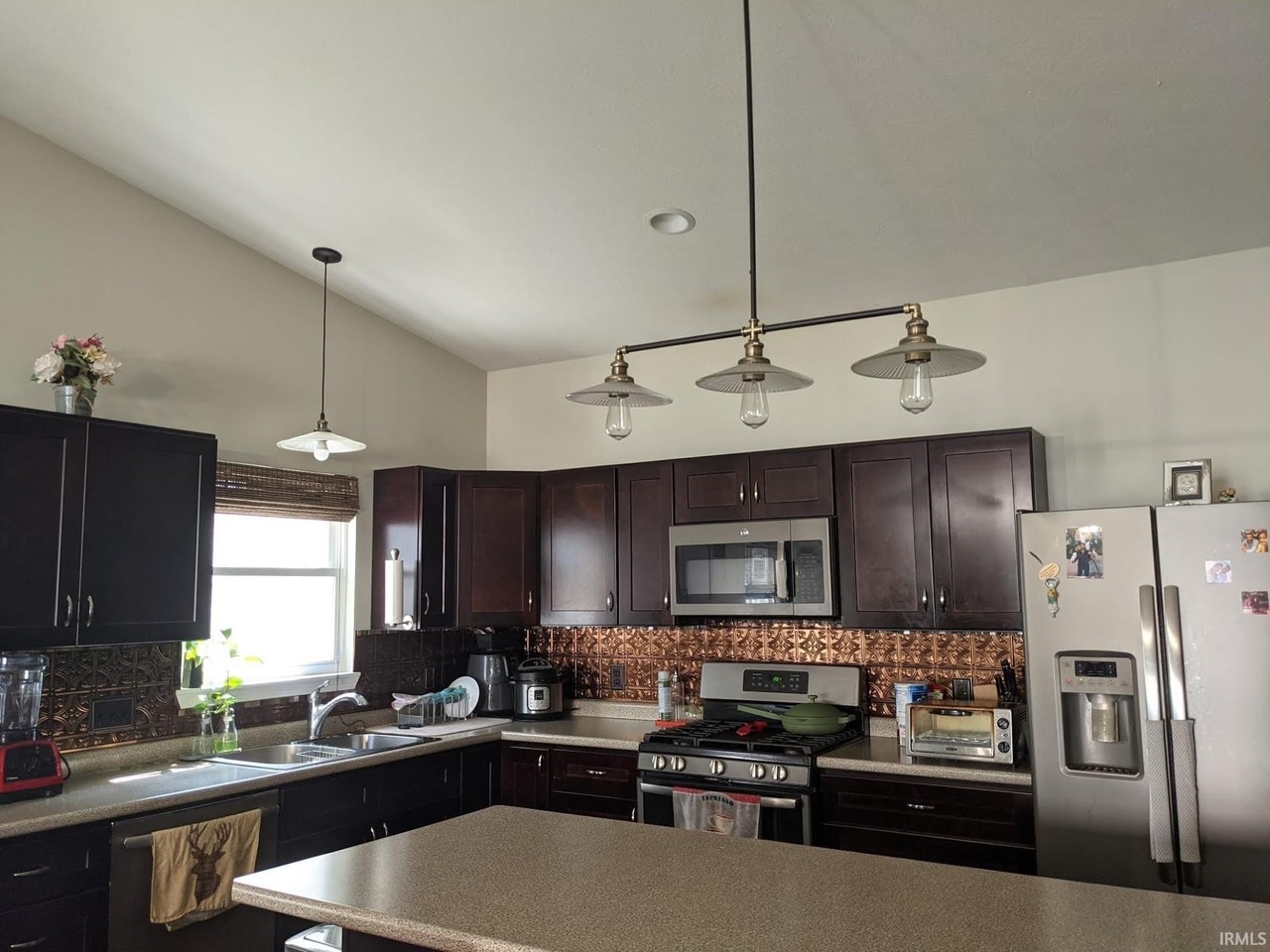 5728 W Daffodil Ct - Photo 5 of 24