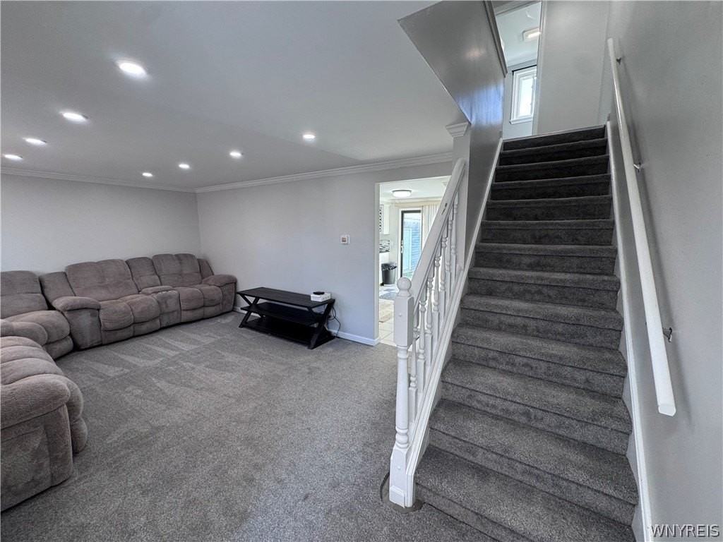 2 Red Oak Dr - Photo 5 of 38