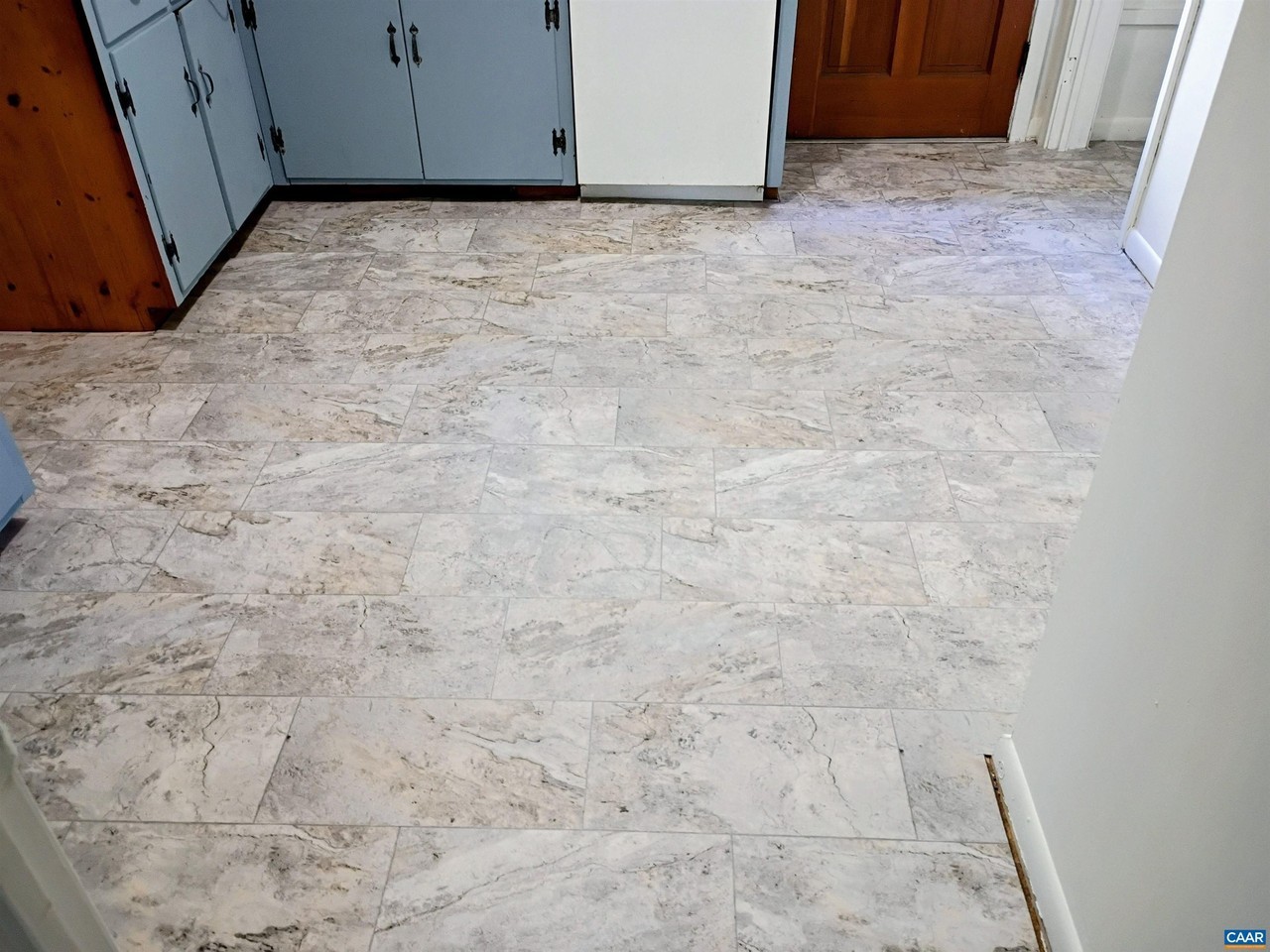 1707 Burnley Ave - Photo 5 of 9