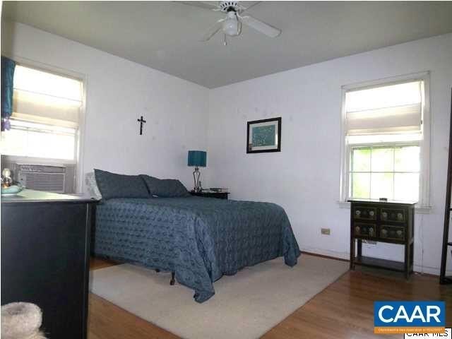 1707 Burnley Ave - Photo 6 of 9