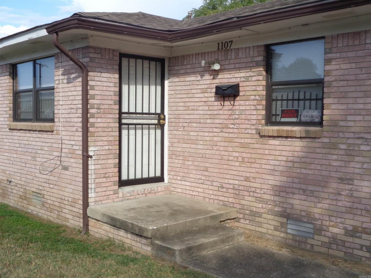 1105 S Ringo St - Photo 4 of 17