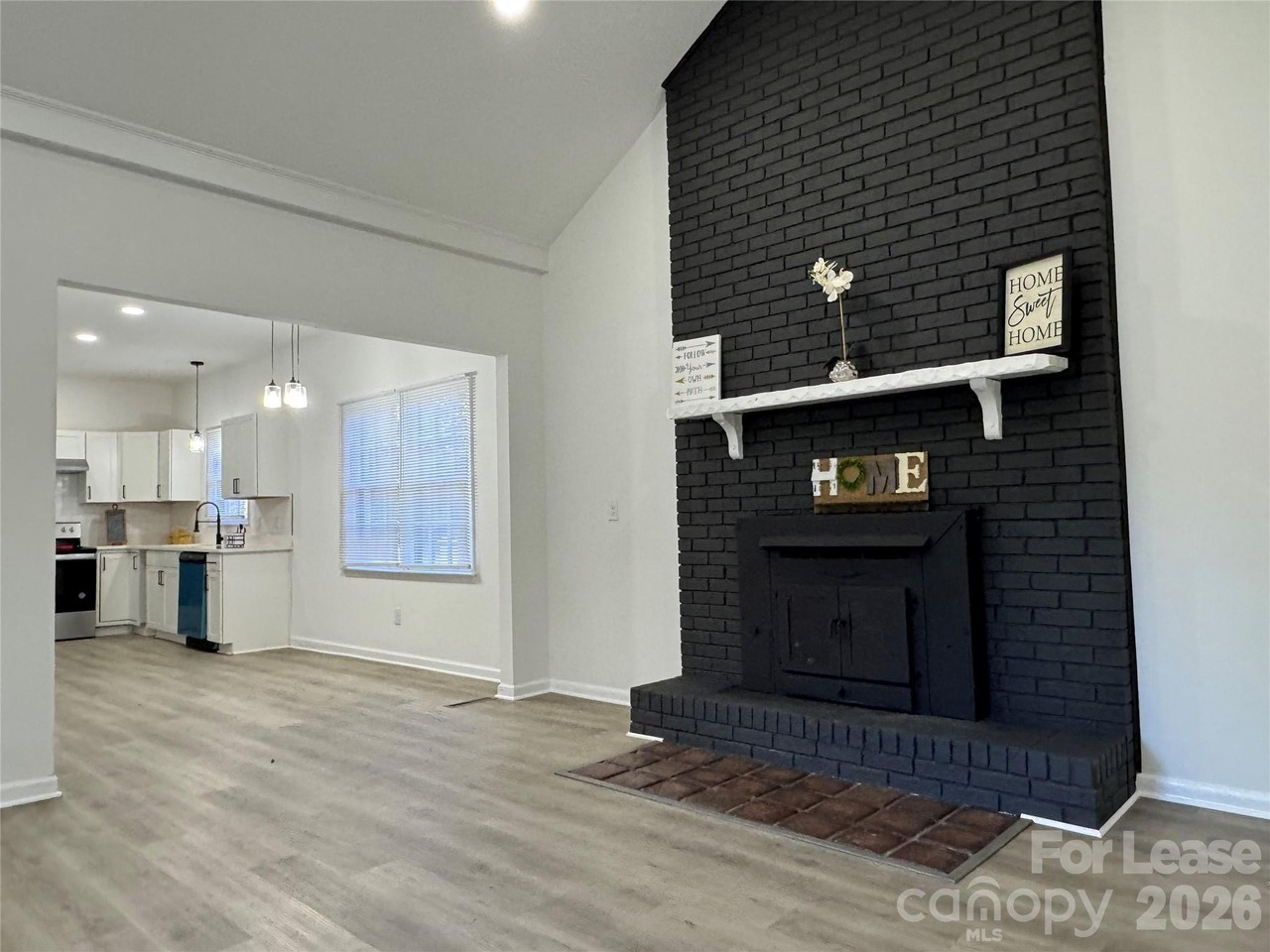 425 Acorn Oaks Dr - Photo 6 of 18