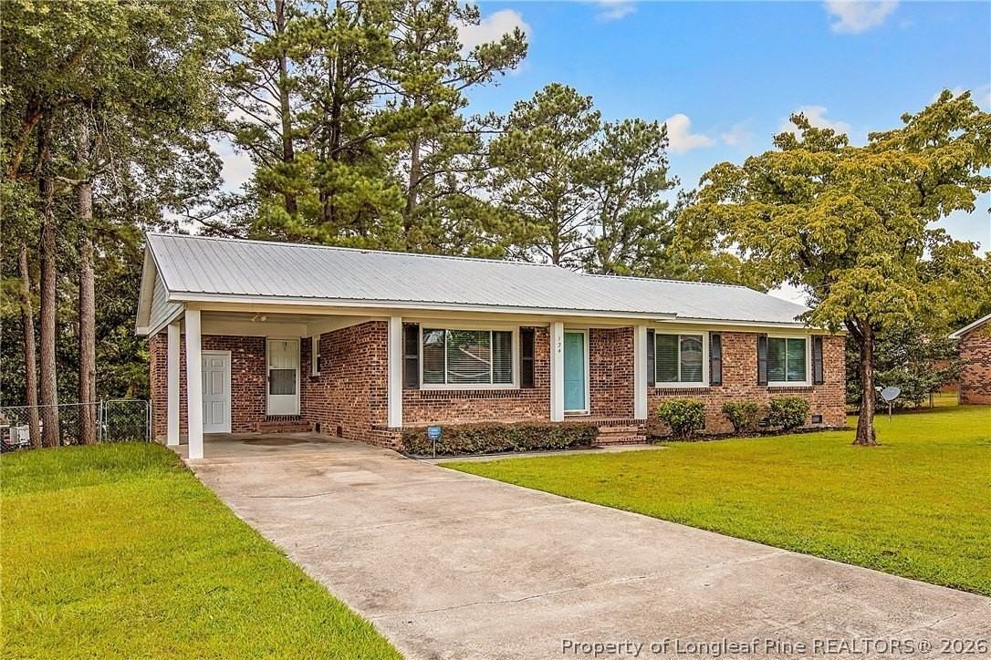 124 Golf Dr - Photo 3 of 28