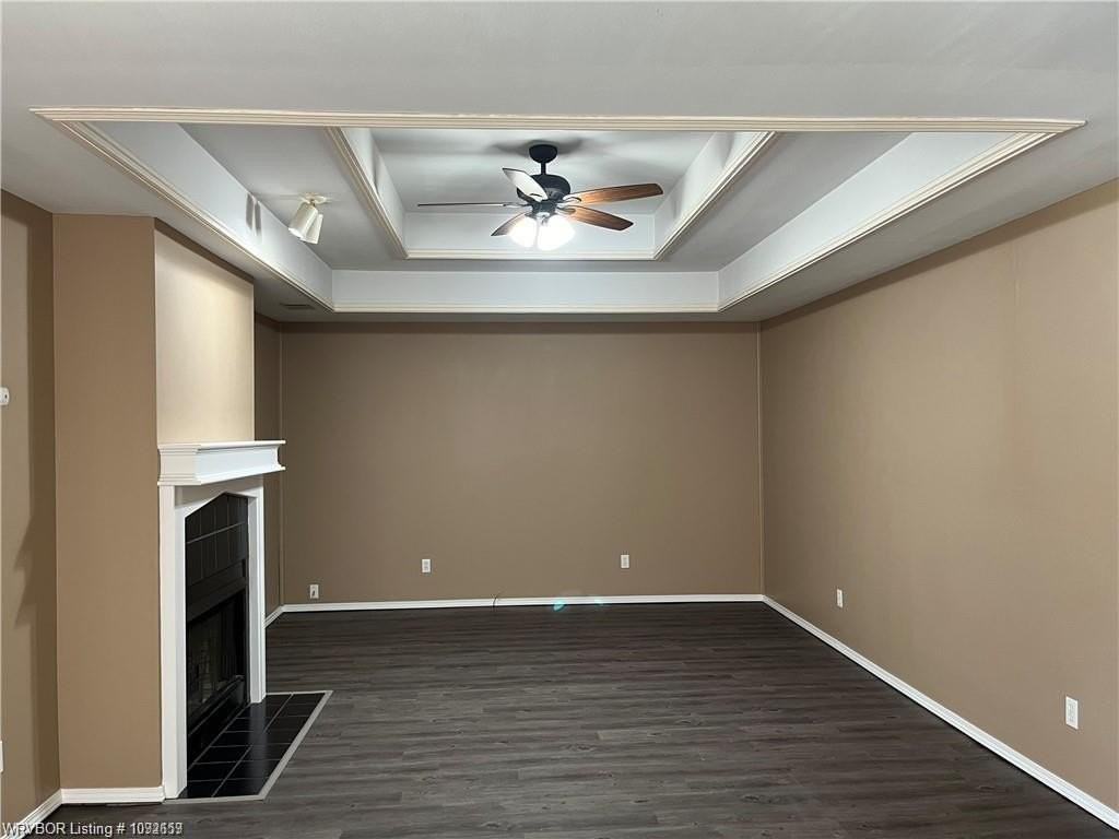 9024 S 28th St - Photo 6 of 8
