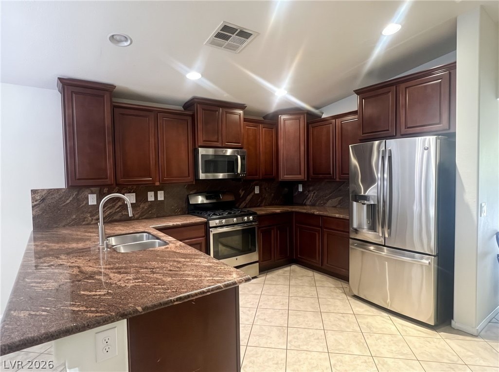 4589 Cedar Island Ct - Photo 6 of 27