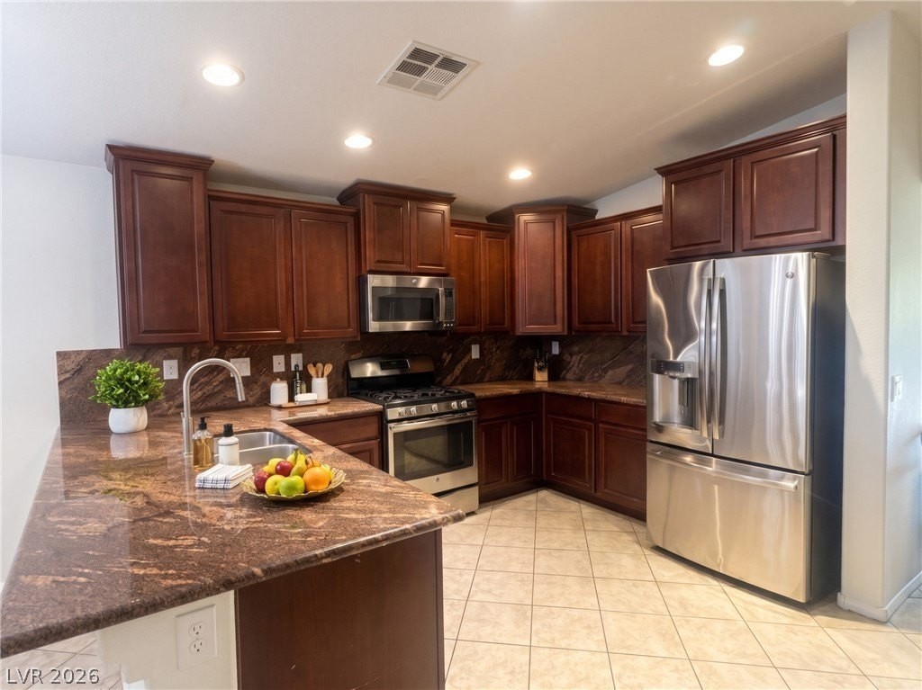 4589 Cedar Island Ct - Photo 7 of 27