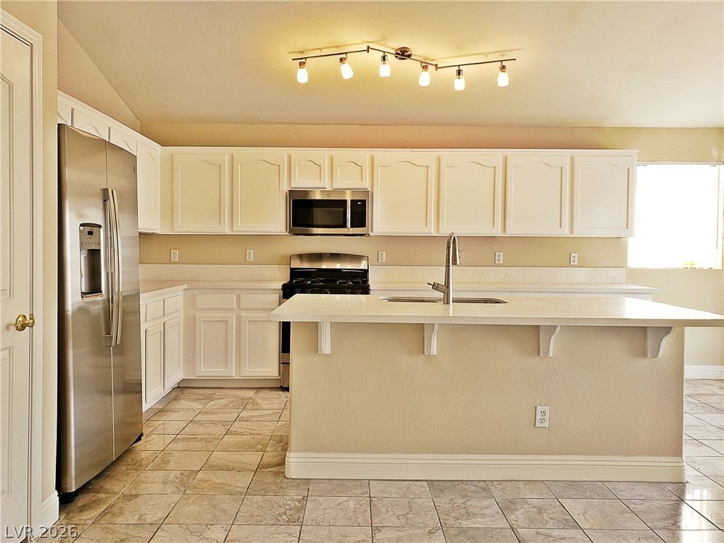 280 Grand Olympia Dr - Photo 7 of 33