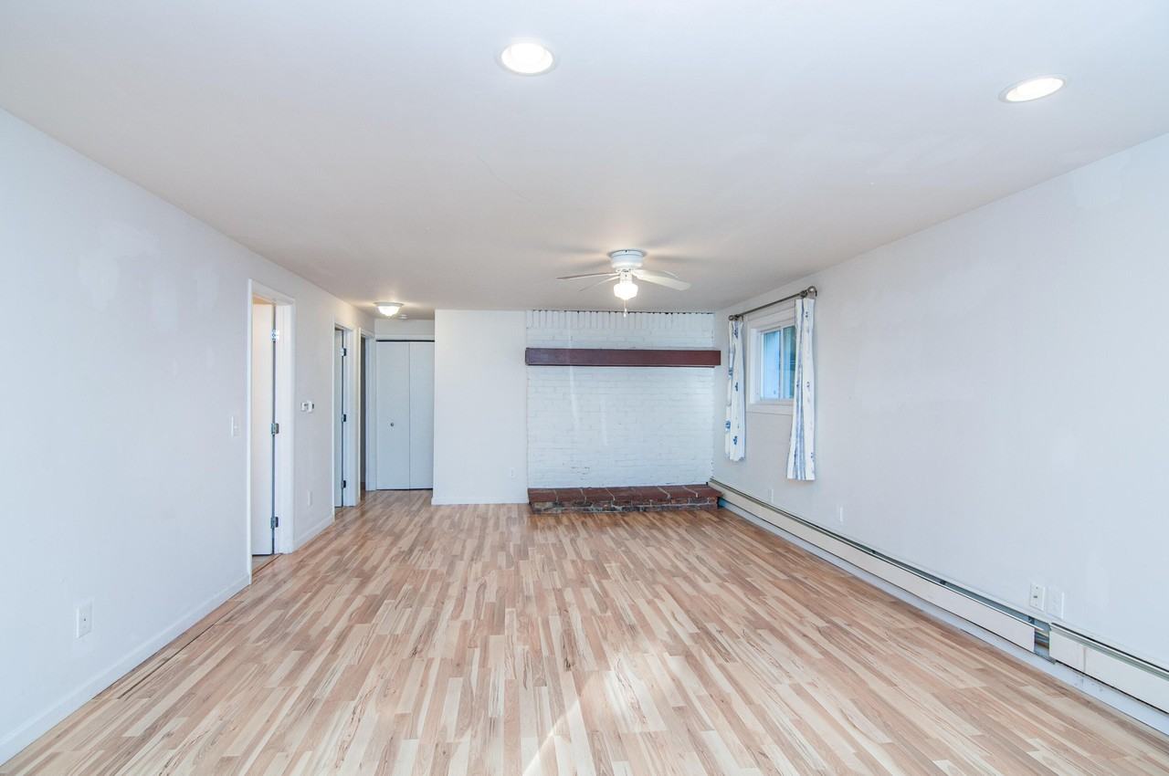 3336 Mc Comb St - Photo 4 of 36
